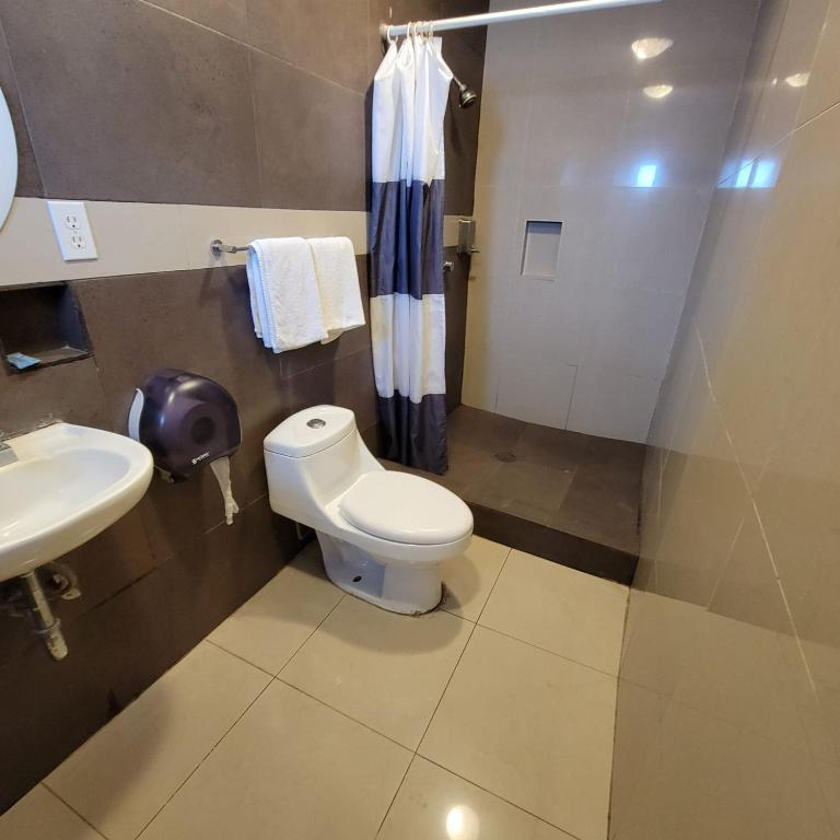 Bano de Habitacion Doble